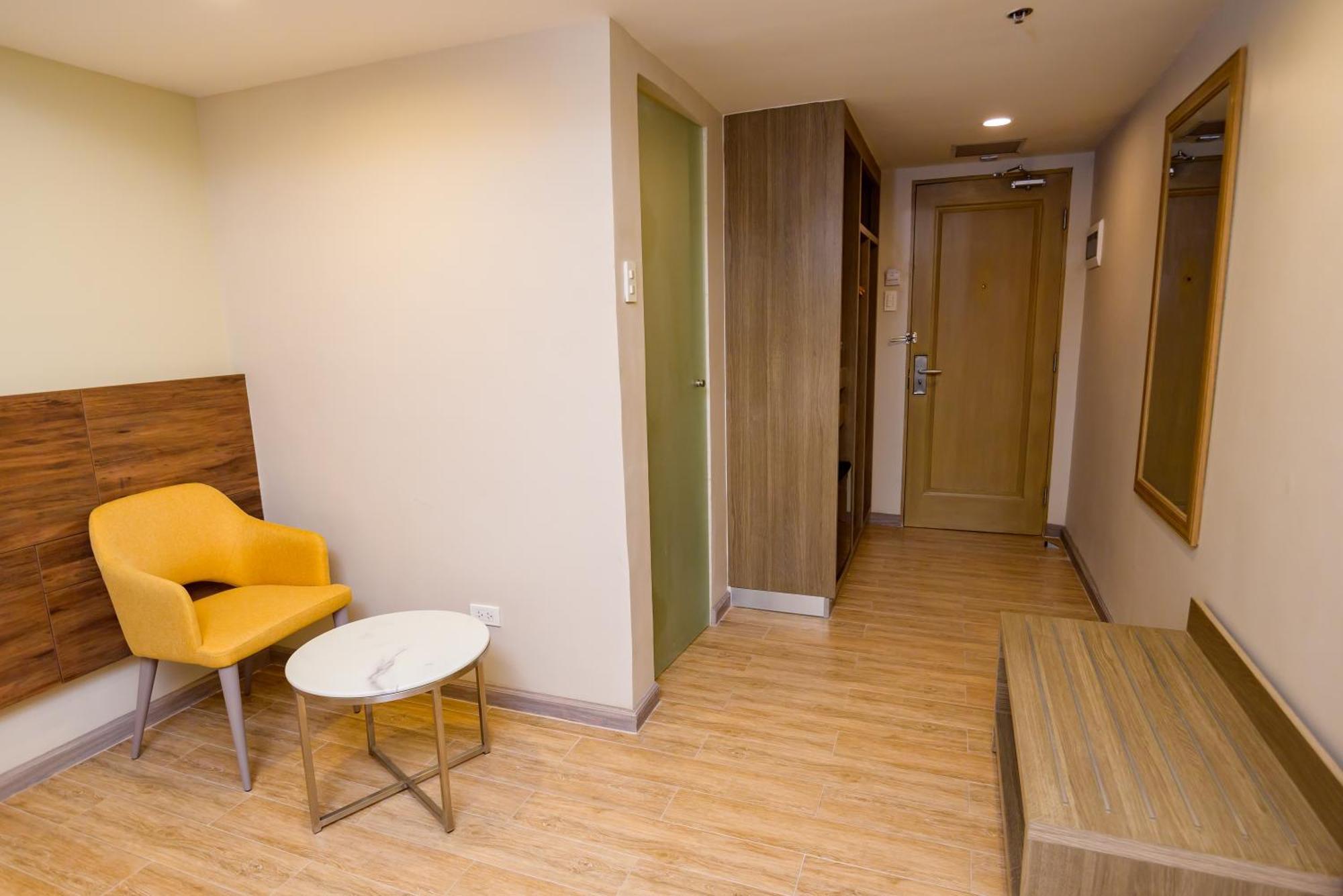 Surestay Plus By Best Western Cebu City Exterior photo