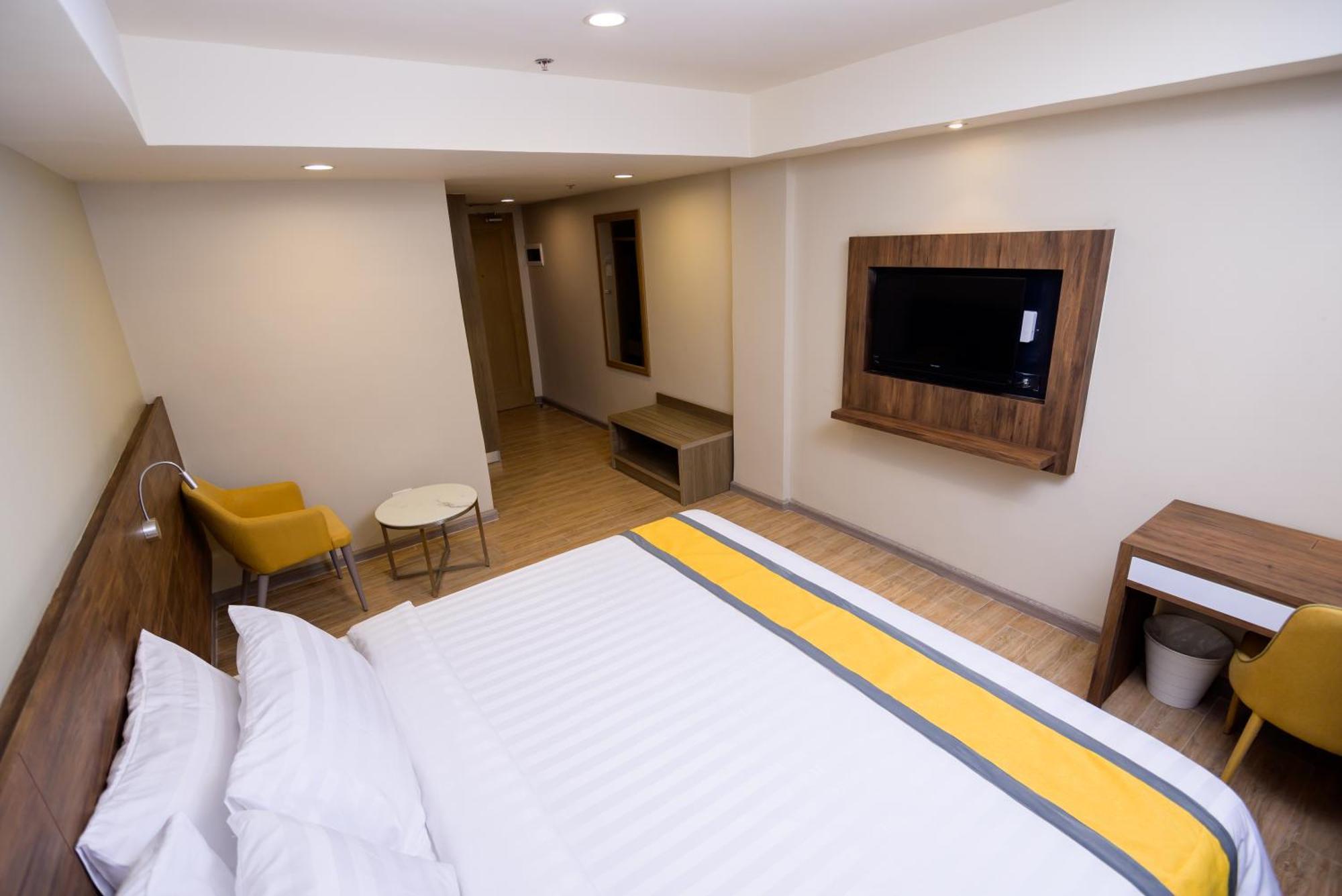 Surestay Plus By Best Western Cebu City Exterior photo